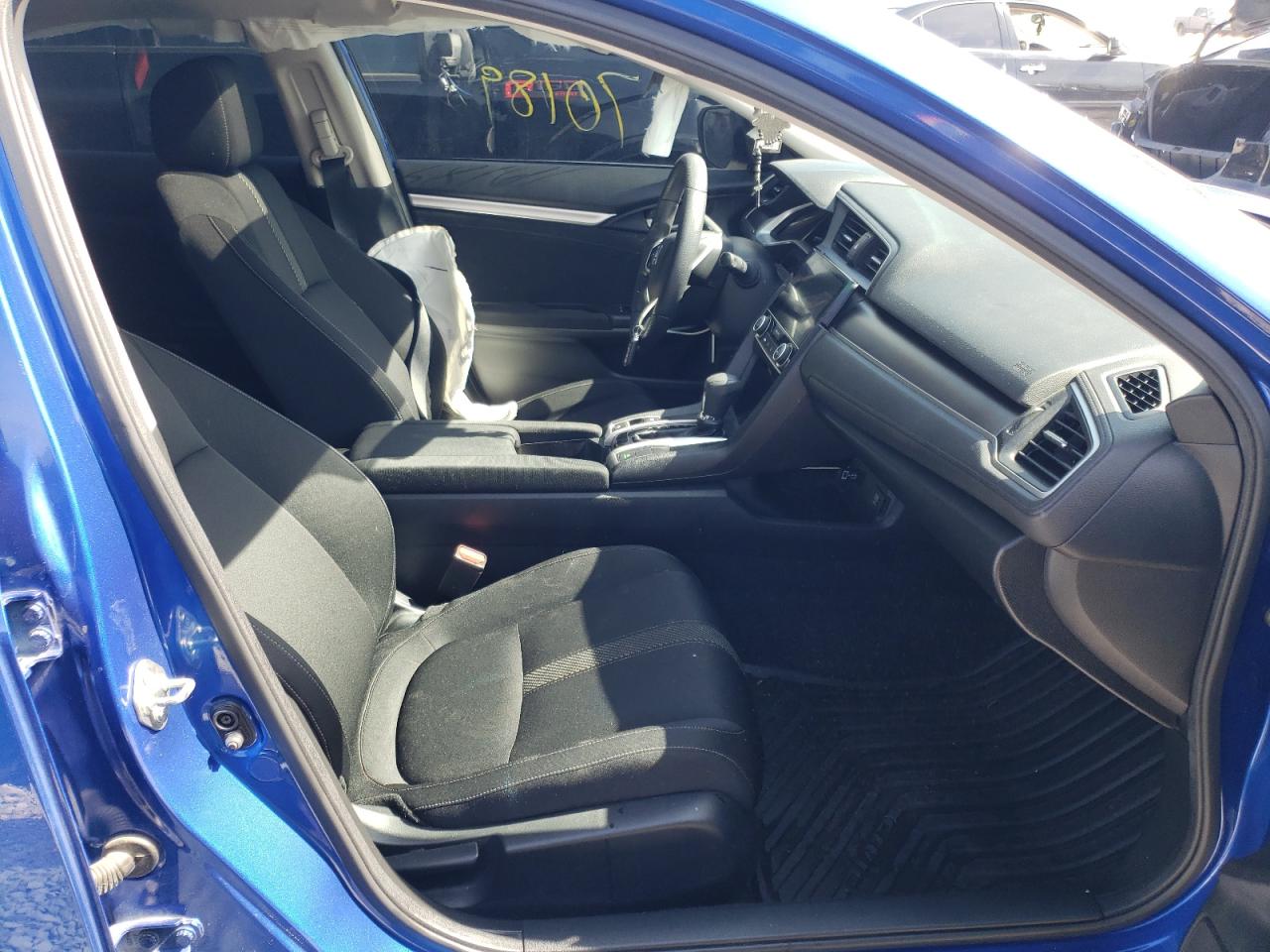 Photo 5 from auction – 2016 HONDA CIVIC EX with VIN 19XFC2F76GE072677