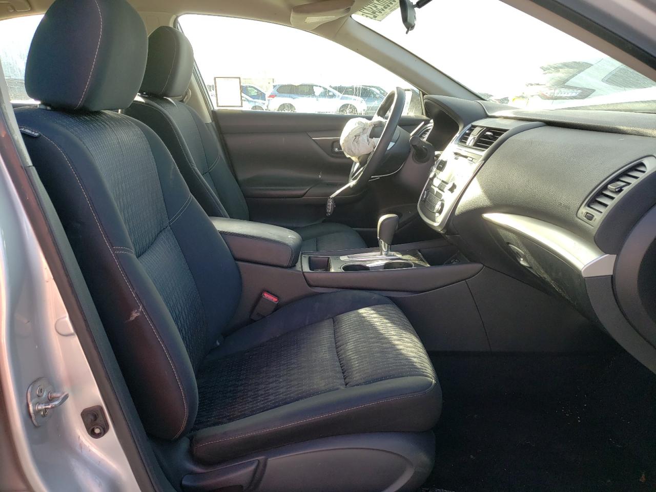Photo 5 from auction – 2016 NISSAN ALTIMA 2.5 with VIN 1N4AL3AP5GC254715