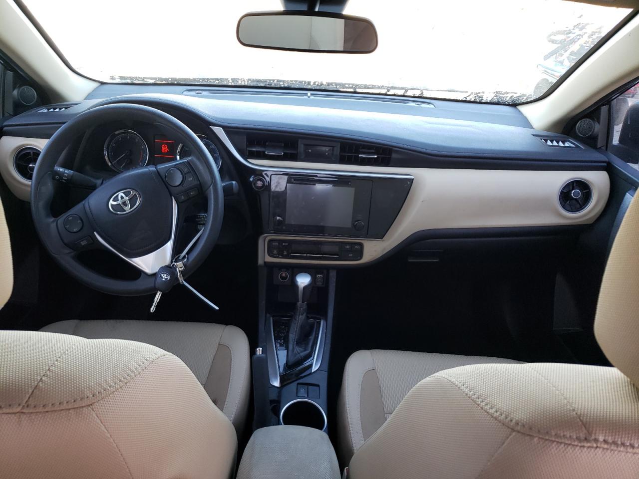Photo 9 from auction – 2018 TOYOTA COROLLA L with VIN 2T1BURHEXJC975131