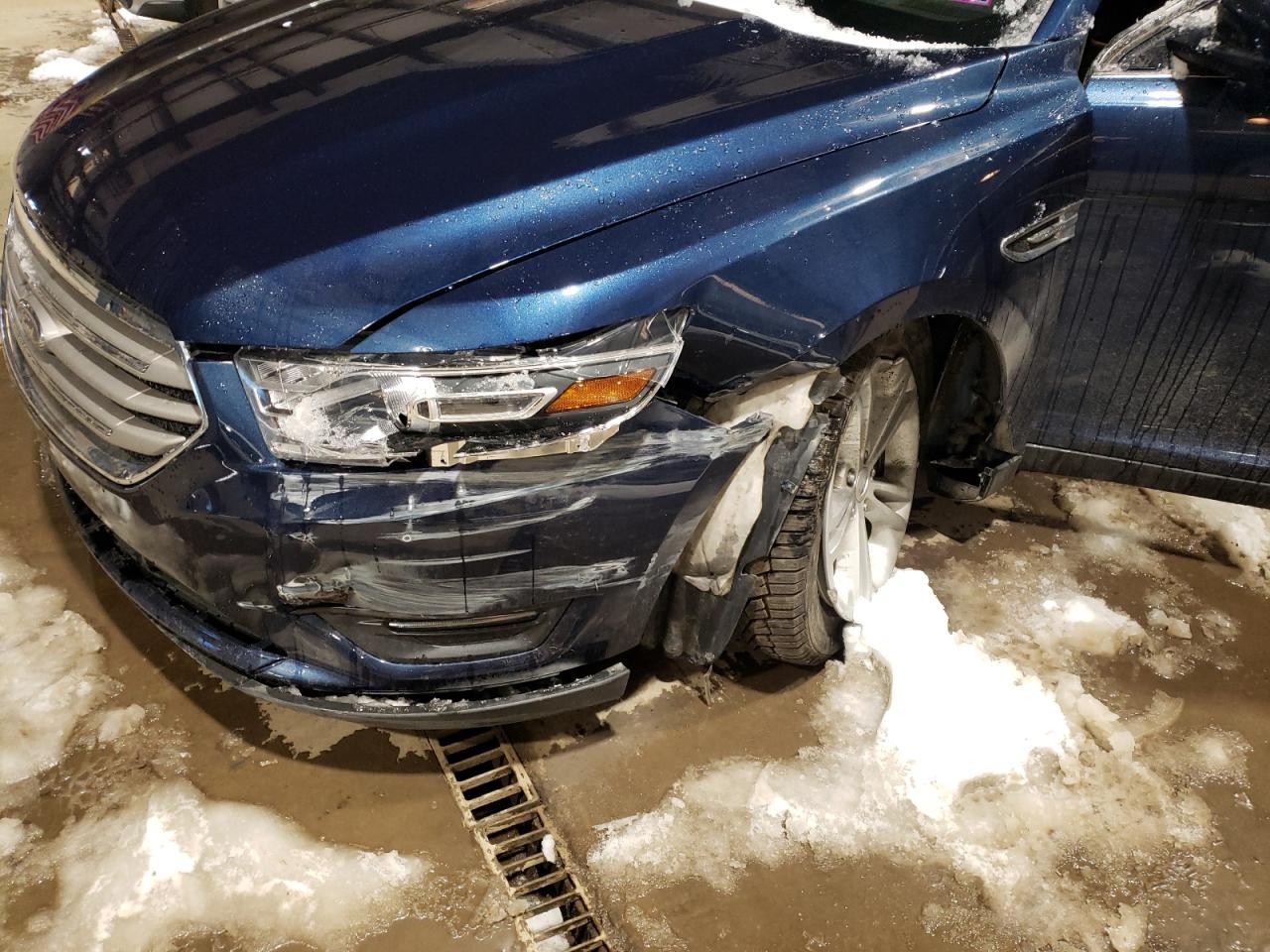 Photo 9 from auction – 2017 FORD TAURUS SEL with VIN 1FAHP2H82HG112487