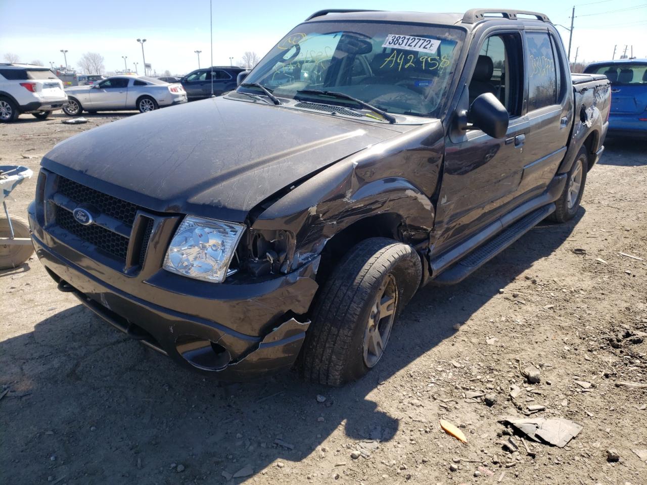 Photo 2 from auction – 2005 FORD EXPLORER S with VIN 1FMDU77K95UA42958