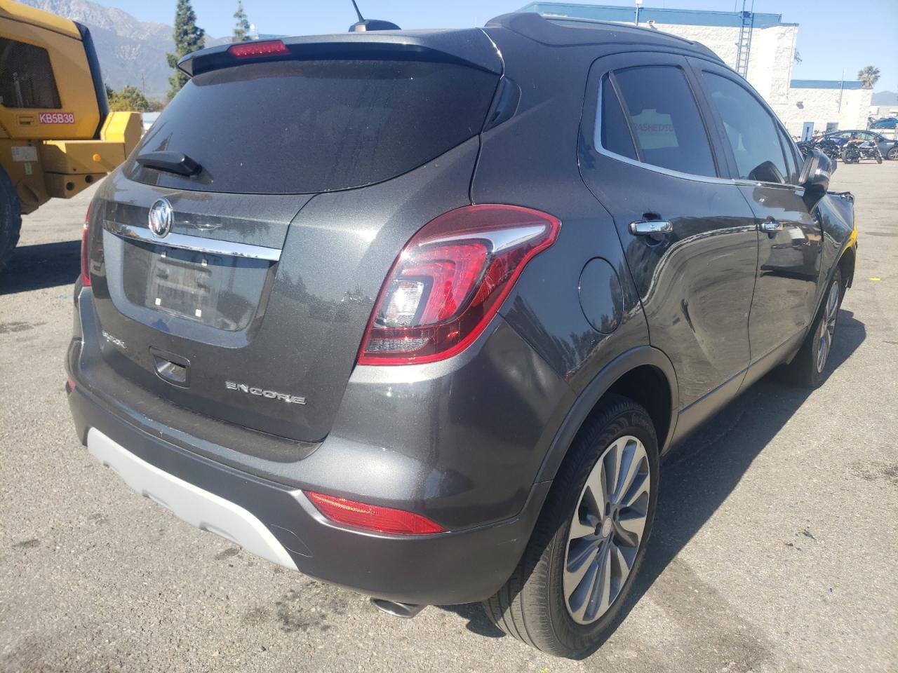 Photo 4 from auction – 2018 BUICK ENCORE PRE with VIN KL4CJASB0JB688208