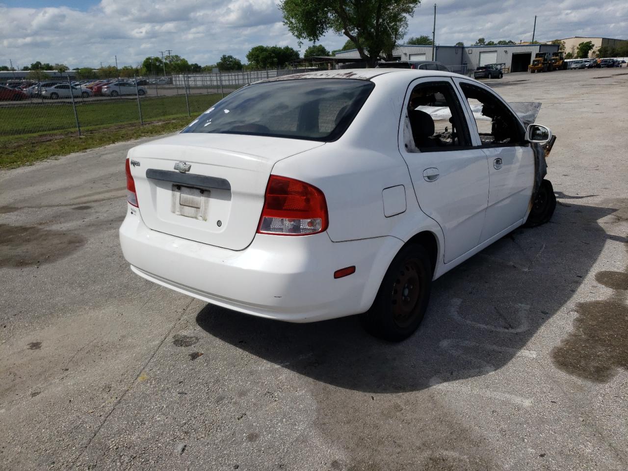 Photo 4 from auction – 2004 CHEVROLET AVEO with VIN KL1TD52654B146119