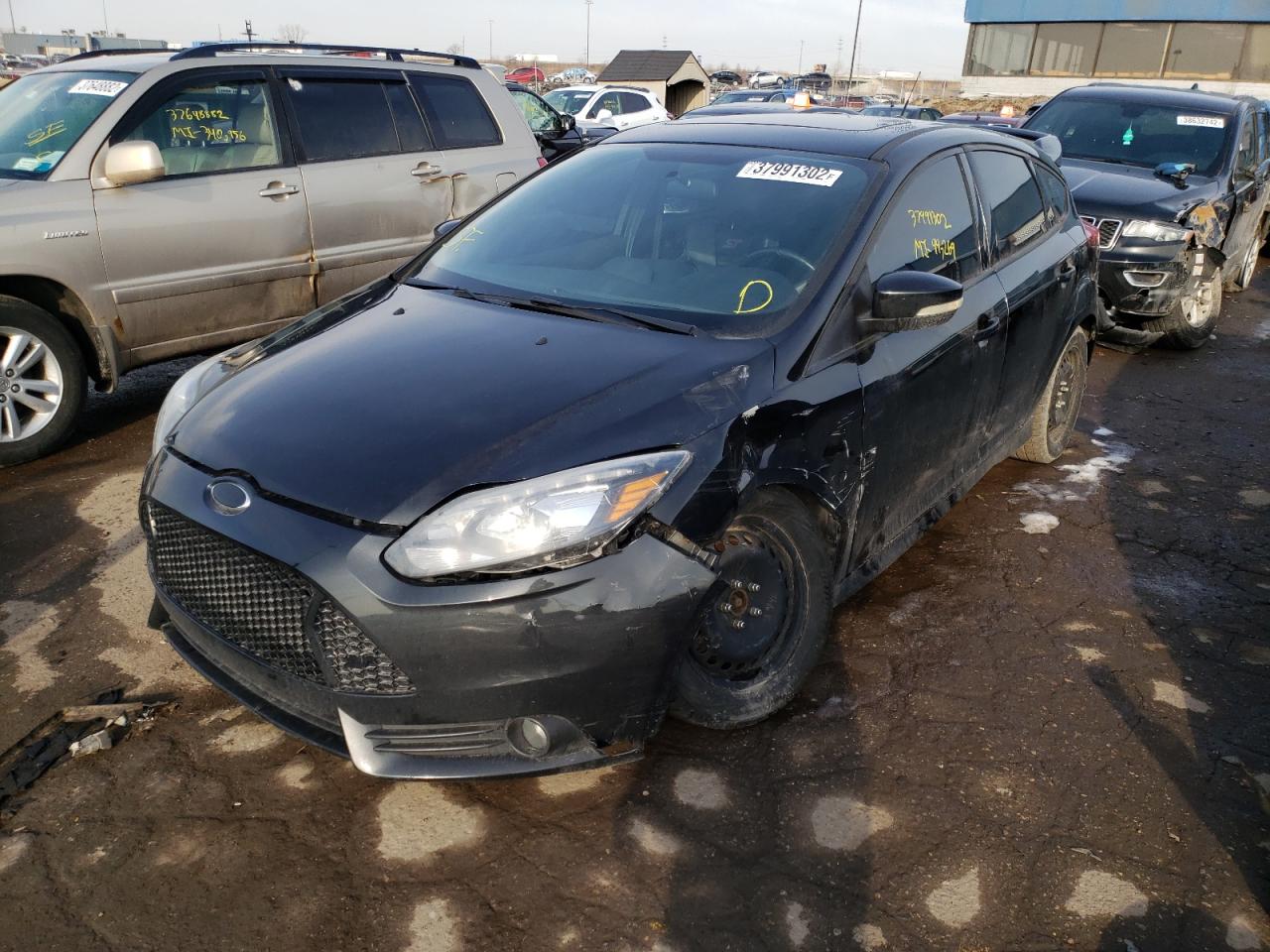 Photo 2 from auction – 2013 FORD FOCUS ST with VIN 1FADP3L97DL252041