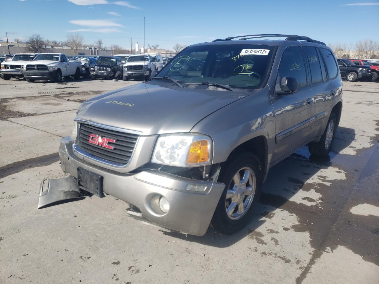 Photo 2 from auction – 2003 GMC ENVOY SLE with VIN 1GKDT13SX32336179