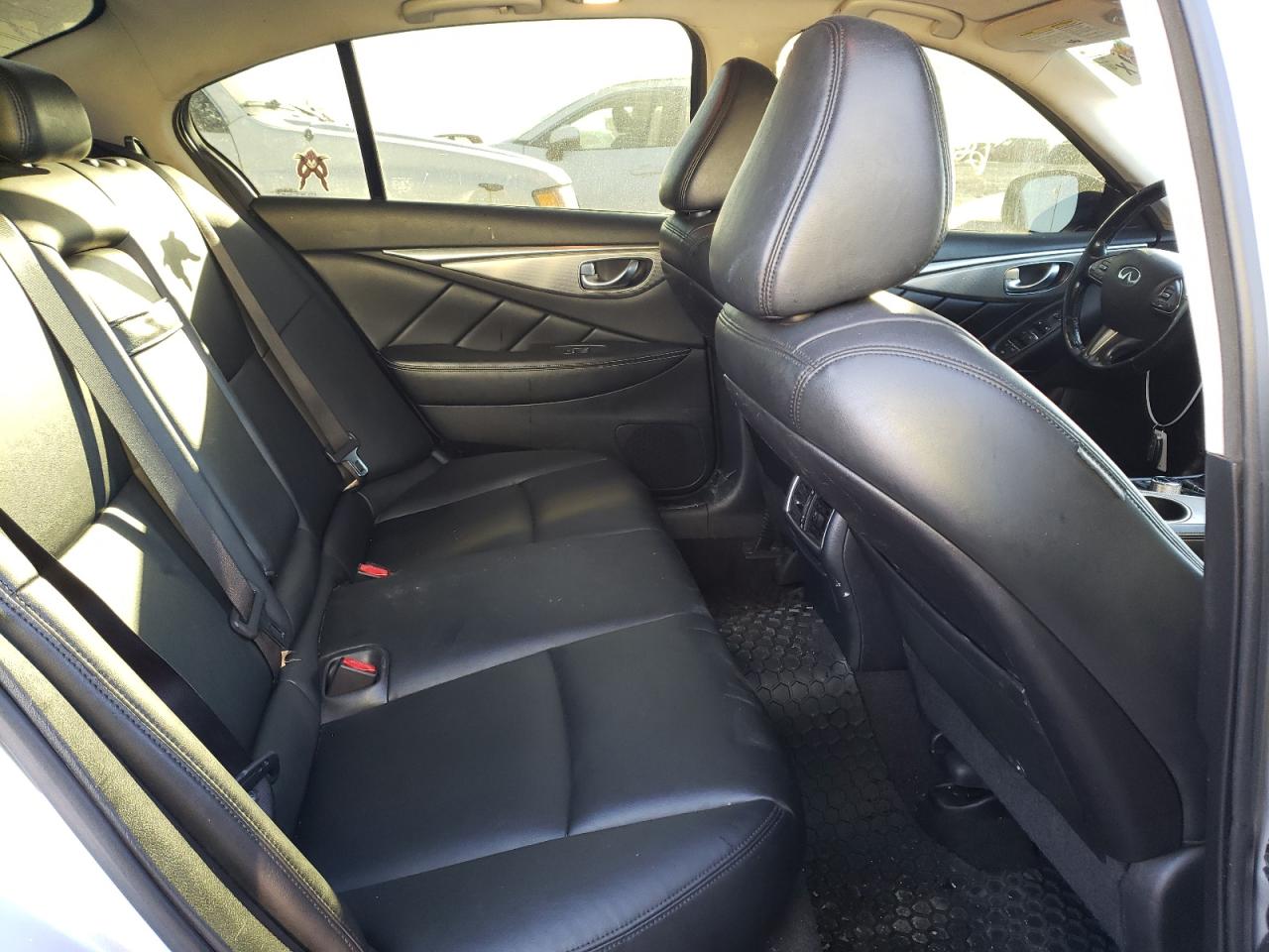 Photo 6 from auction – 2014 INFINITI Q50 BASE with VIN JN1BV7ARXEM682341
