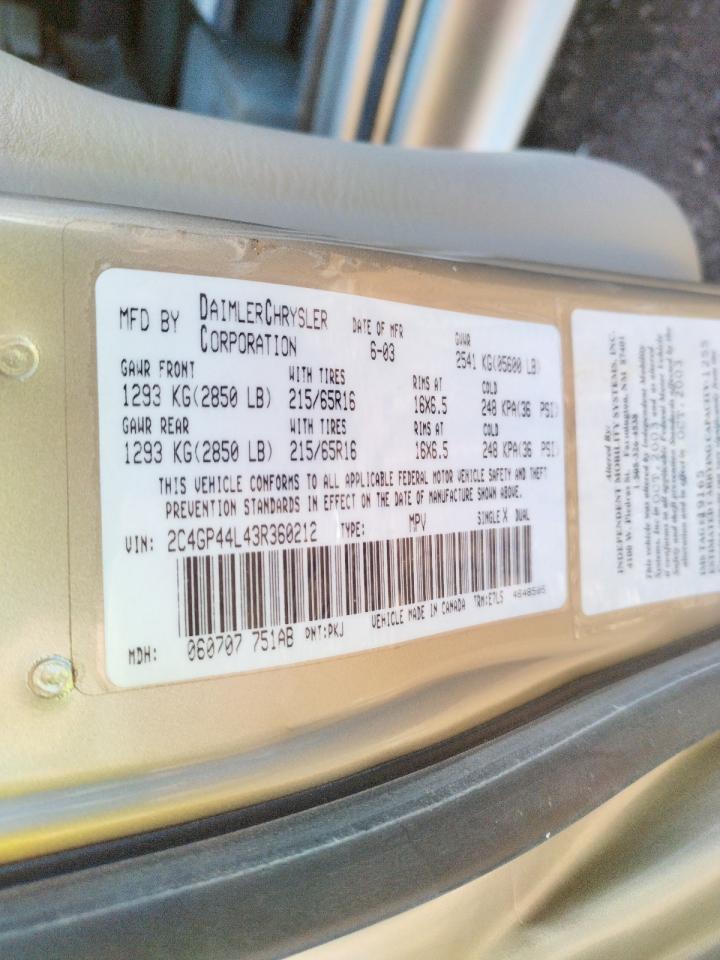 Photo 10 from auction – 2003 CHRYSLER TOWN & COU with VIN 2C4GP44L43R360212