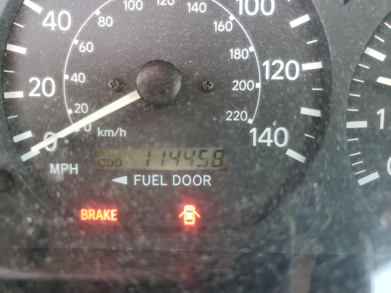 Photo 8 from auction – 2000 TOYOTA CAMRY CE with VIN 4T1BG22K7YU954078