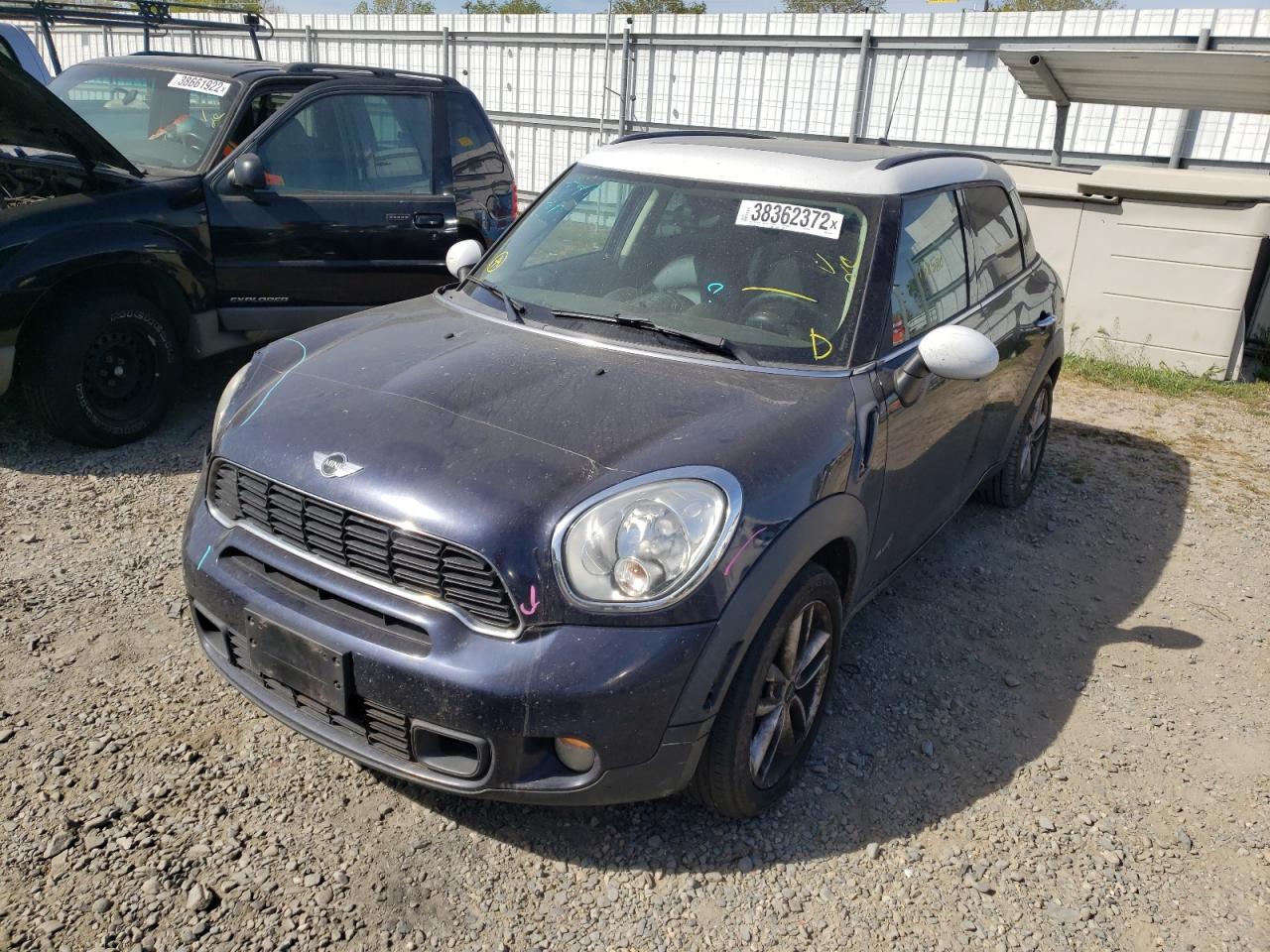 Photo 2 from auction – 2013 MINI COOPER S C with VIN WMWZC5C53DWM15817
