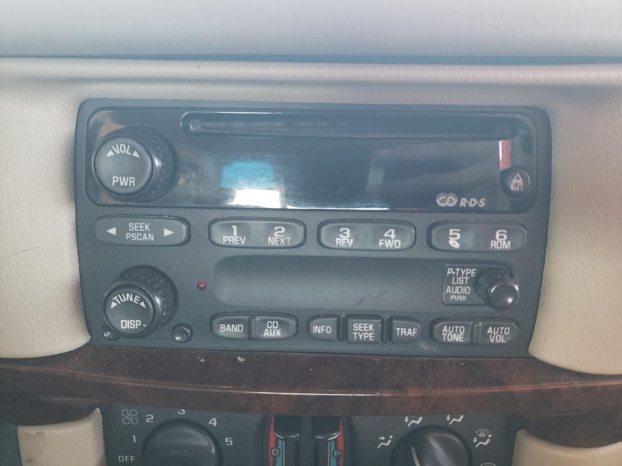 Photo 9 from auction – 2002 CHEVROLET IMPALA with VIN 2G1WF55E329260596