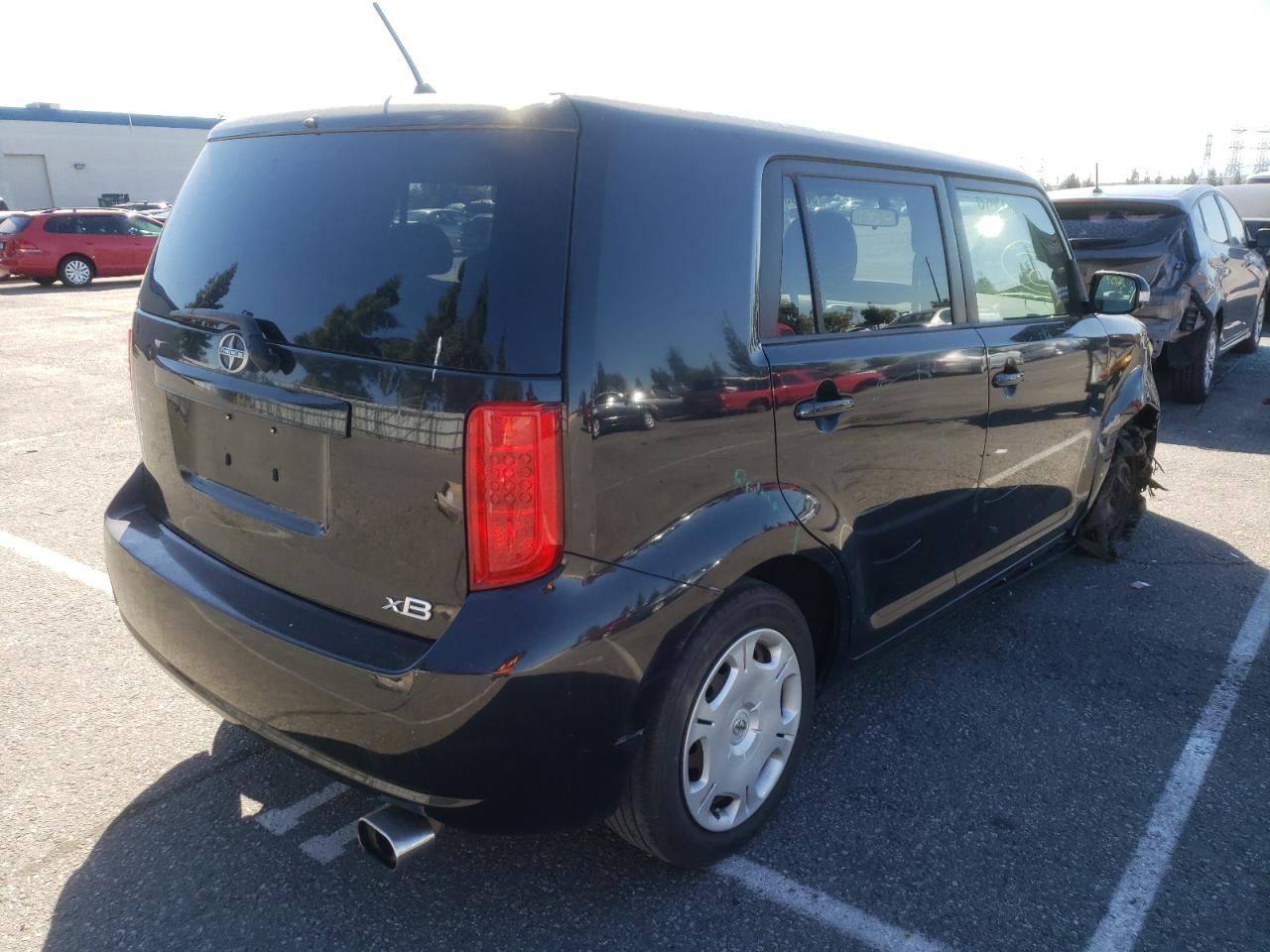 Photo 4 from auction – 2008 SCION XB with VIN JTLKE50E981018493