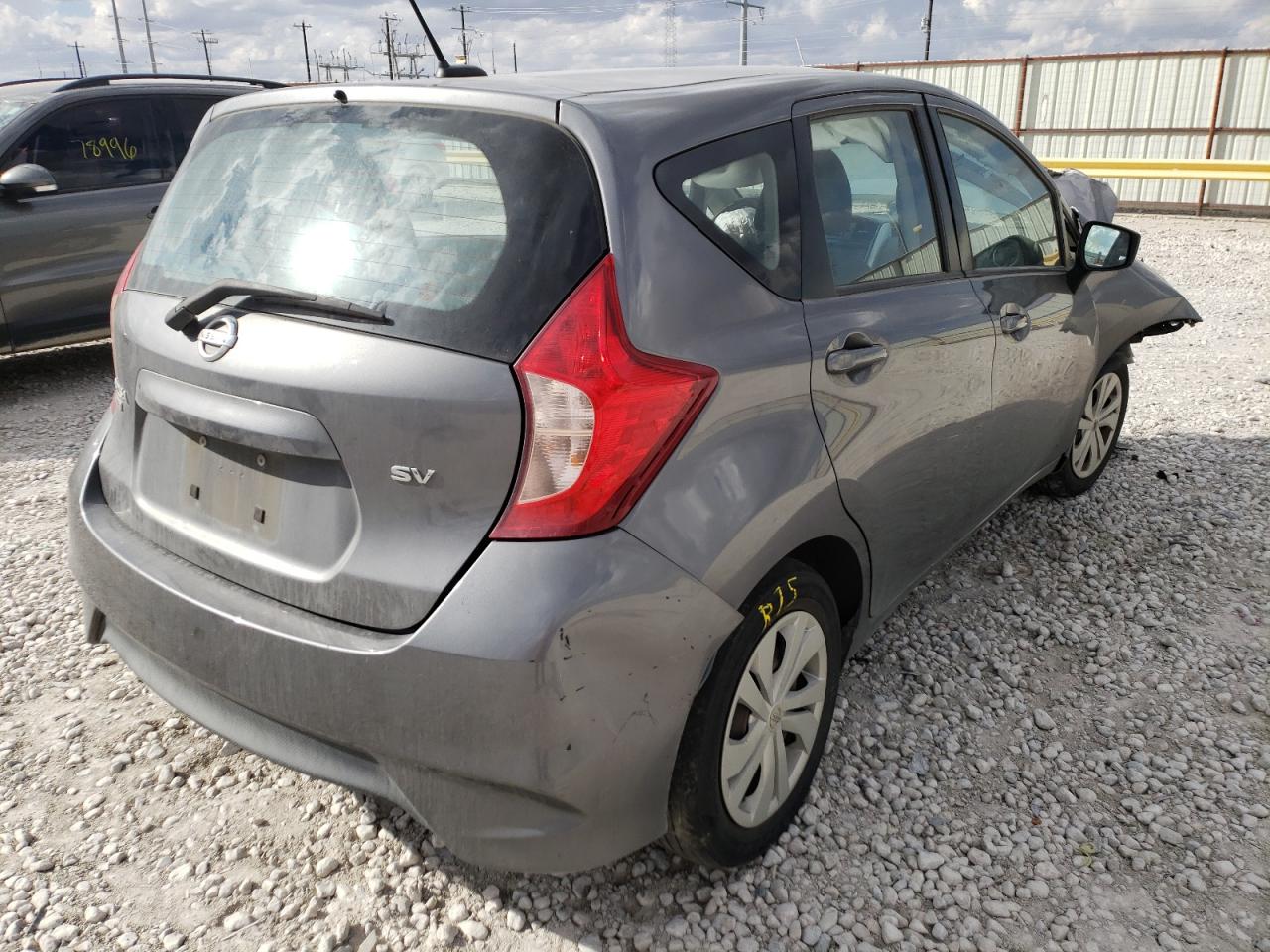 Photo 4 from auction – 2017 NISSAN VERSA NOTE with VIN 3N1CE2CP1HL355599