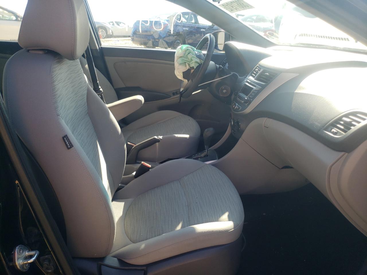 Photo 5 from auction – 2016 HYUNDAI ACCENT SE with VIN KMHCT4AE6GU950304