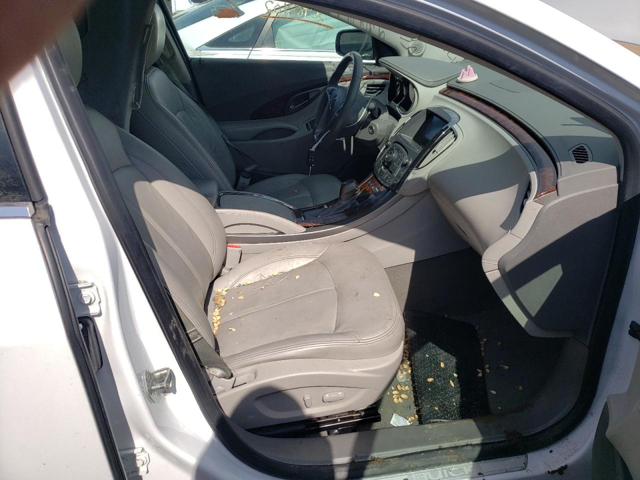 Photo 5 from auction – 2013 BUICK LACROSSE with VIN 1G4GC5E3XDF124121