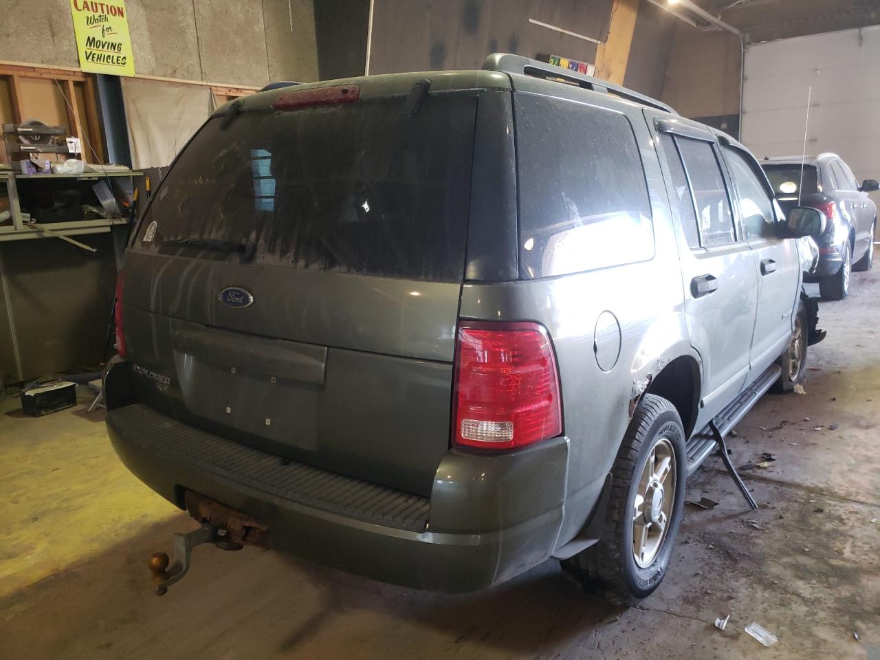 Photo 4 from auction – 2004 FORD EXPLORER X with VIN 1FMZU73KX4ZB14683