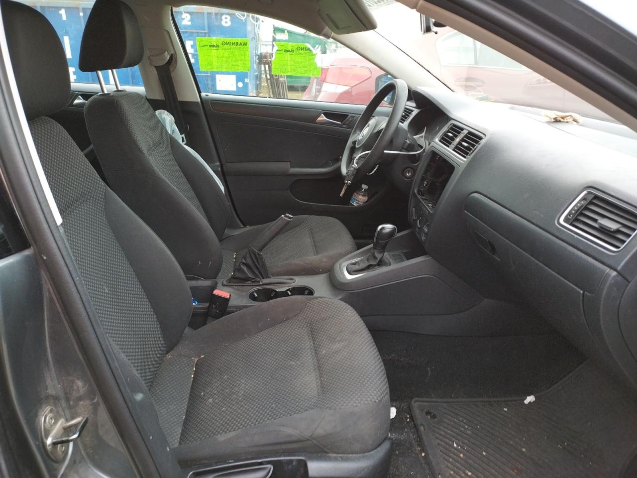 Photo 5 from auction – 2011 VOLKSWAGEN JETTA BASE with VIN 3VW2K7AJ2BM058515