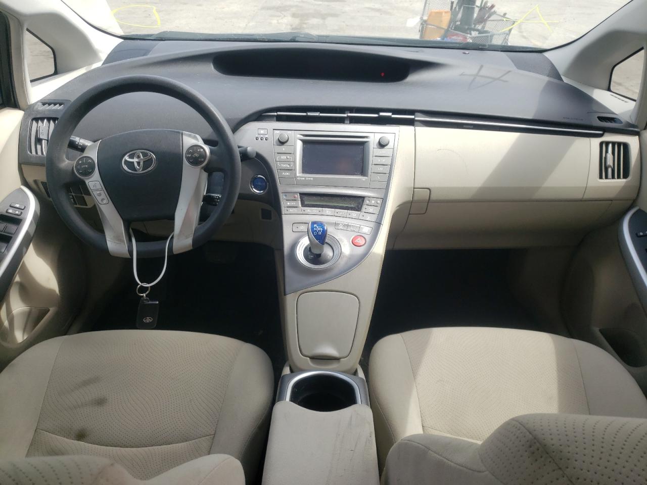 Photo 9 from auction – 2014 TOYOTA PRIUS with VIN JTDKN3DU5E1825574