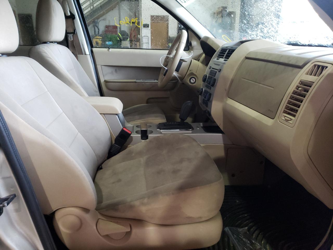 Photo 5 from auction – 2012 FORD ESCAPE XLT with VIN 1FMCU9D71CKC26873