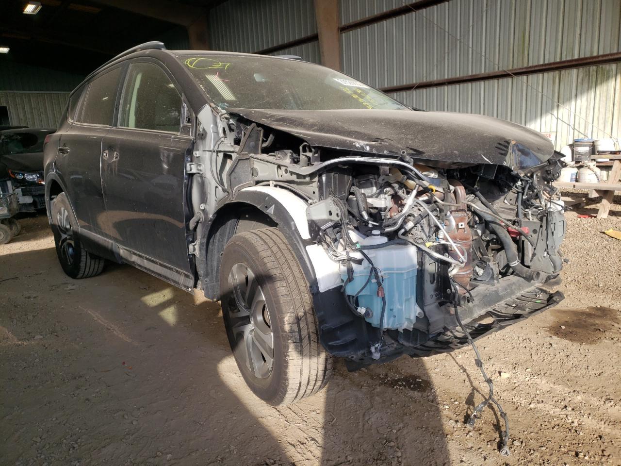 TOYOTA RAV4 LE 2018 with VIN JTMZFREV5JJ153256 - Photo from auction