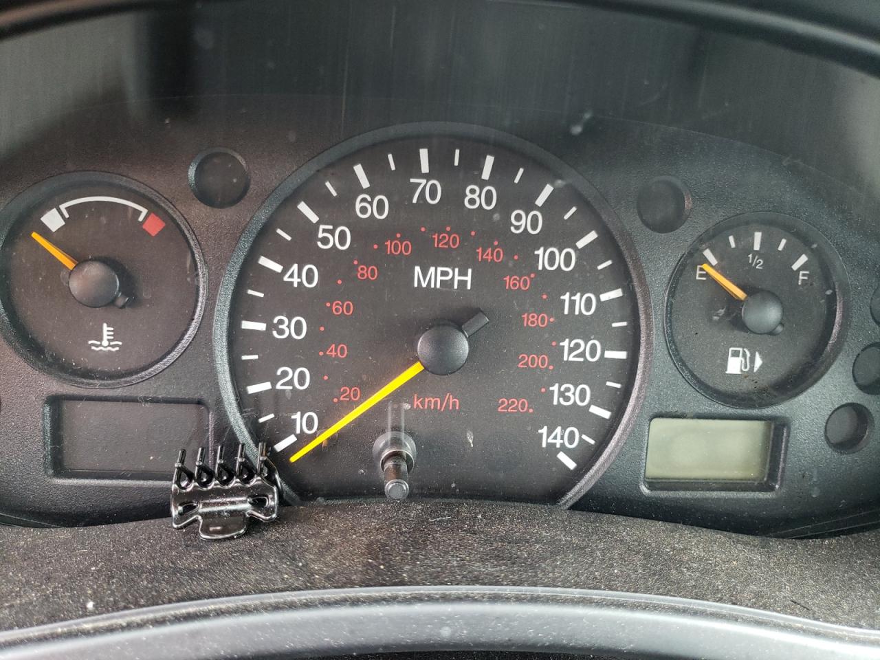 Photo 8 from auction – 2002 FORD FOCUS with VIN 1FAFP34302W168223