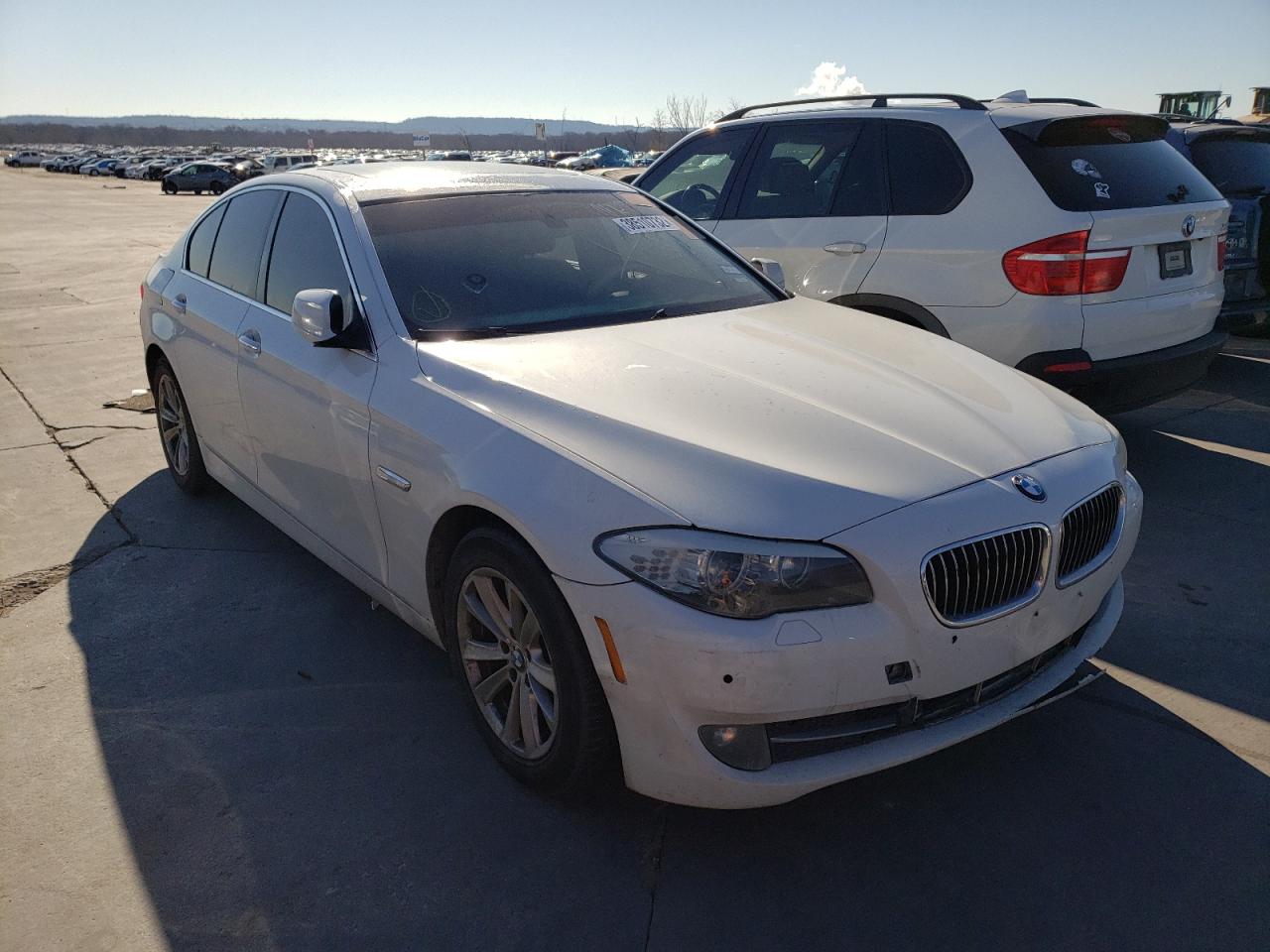 BMW 528 I 2011 with VIN WBAFR1C54BC743093 - Photo from auction