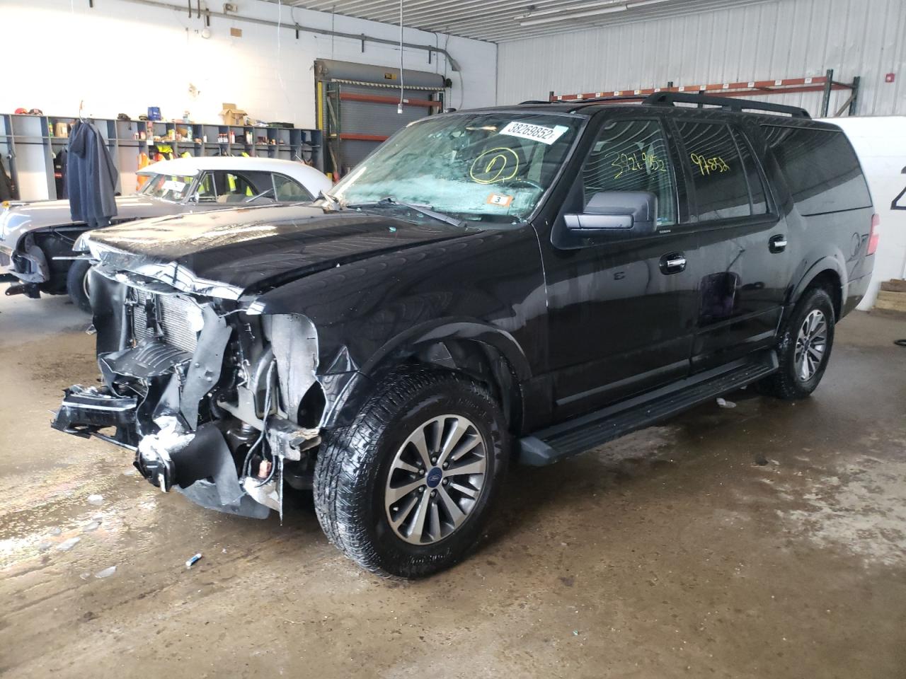 Photo 2 from auction – 2017 FORD EXPEDITION with VIN 1FMJK1JT8HEA68991