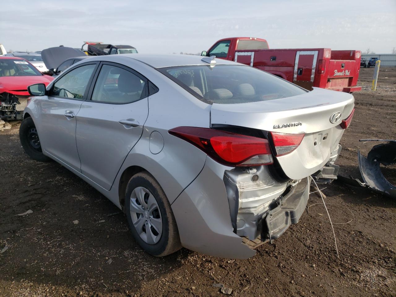 Photo 3 from auction – 2016 HYUNDAI ELANTRA SE with VIN 5NPDH4AE3GH682977
