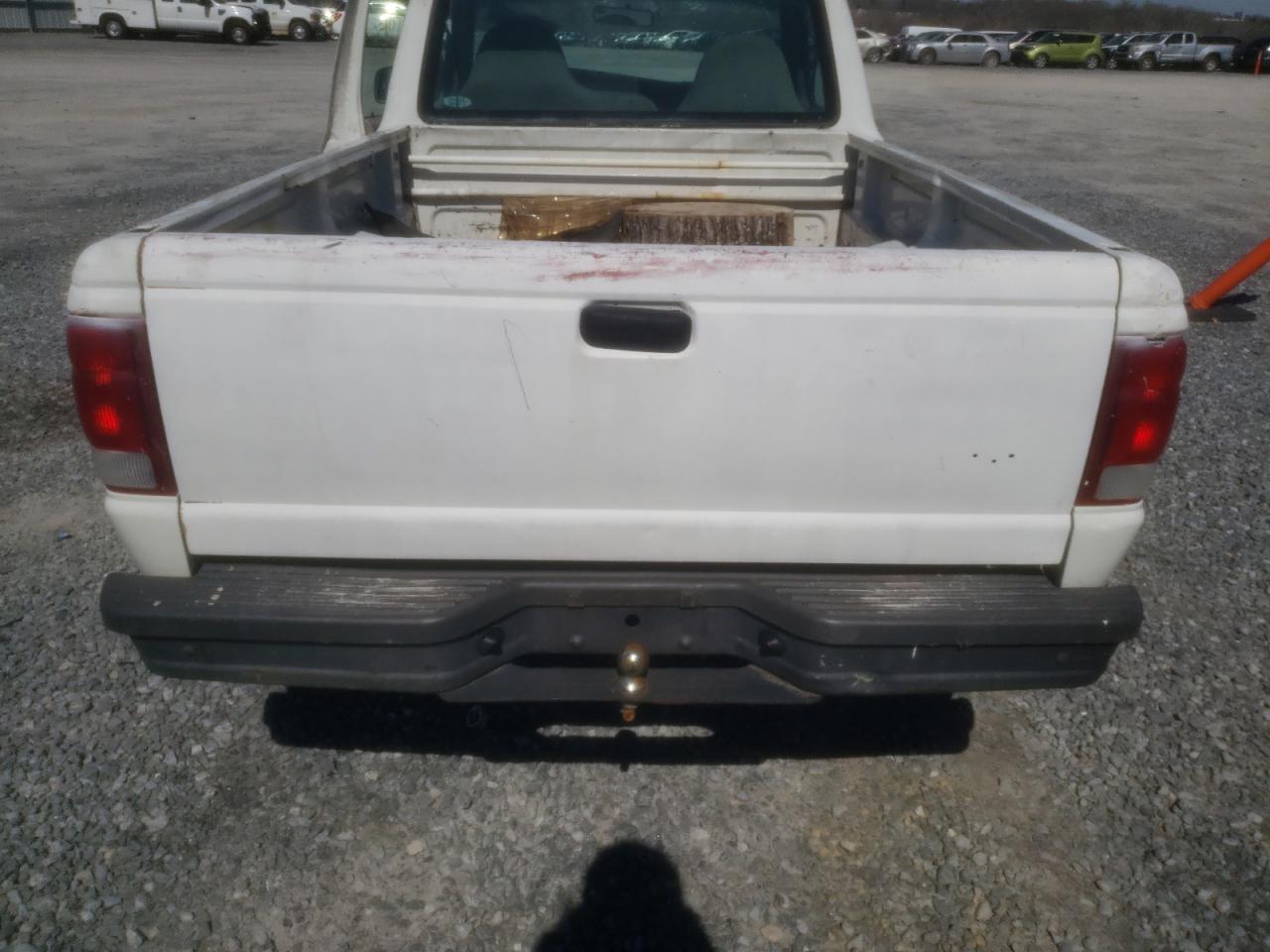 Photo 6 from auction – 2000 FORD RANGER with VIN 1FTYR10C3YPB06213