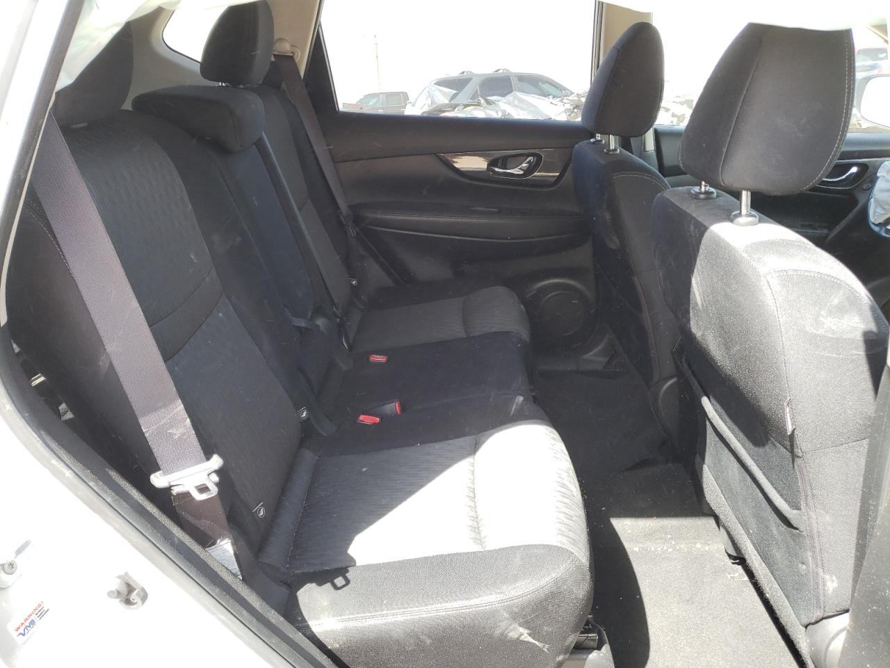 Photo 6 from auction – 2017 NISSAN ROGUE S with VIN JN8AT2MT0HW388534