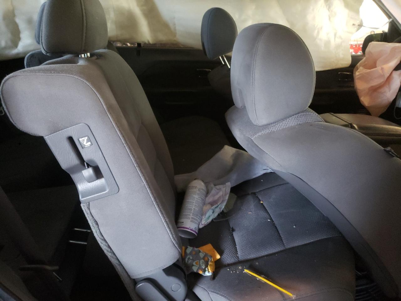 Photo 6 from auction – 2006 HONDA PILOT EX with VIN 2HKYF18466H526398