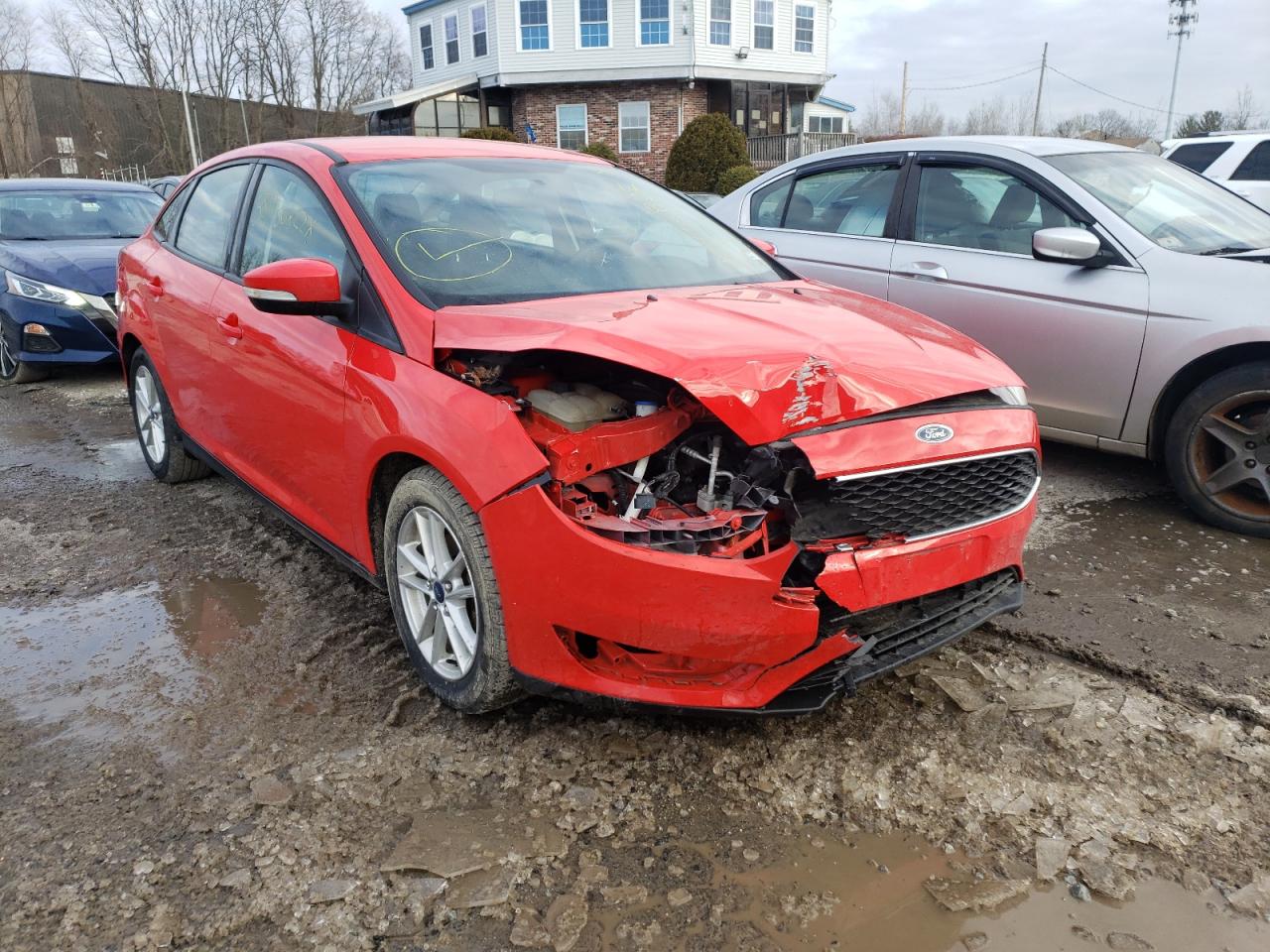 FORD FOCUS SE 2016 with VIN 1FADP3F29GL271211 - Photo from auction