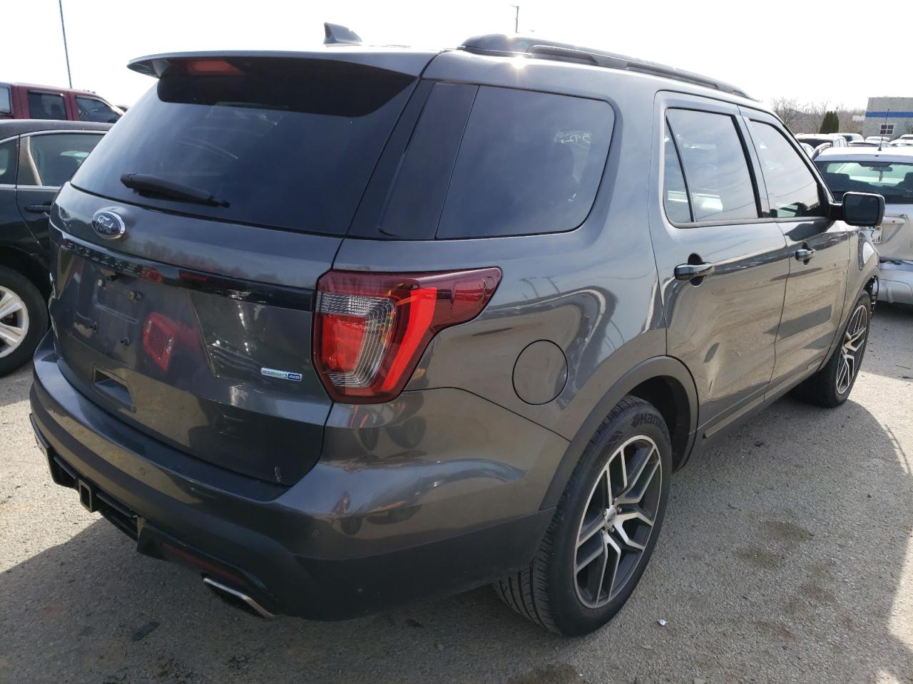 Photo 4 from auction – 2017 FORD EXPLORER S with VIN 1FM5K8GT0HGE02632