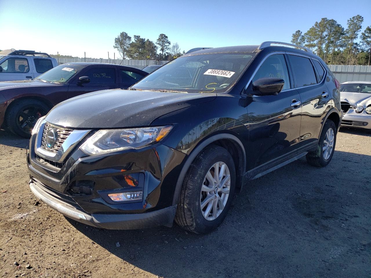 Photo 2 from auction – 2018 NISSAN ROGUE S with VIN KNMAT2MT7JP599001