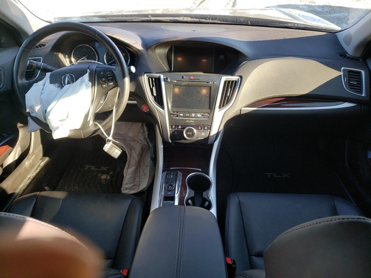 Photo 9 from auction – 2017 ACURA TLX TECH with VIN 19UUB3F55HA002804