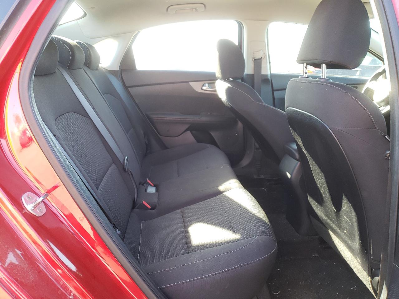 Photo 6 from auction – 2020 KIA FORTE FE with VIN 3KPF24AD2LE150751