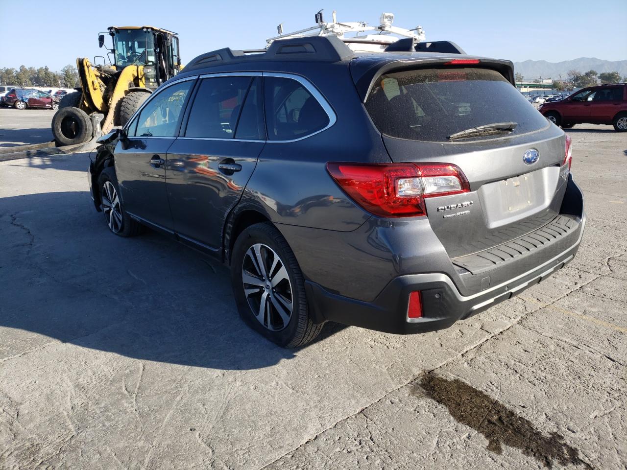 Photo 3 from auction – 2018 SUBARU OUTBACK 2. with VIN 4S4BSANC0J3360568