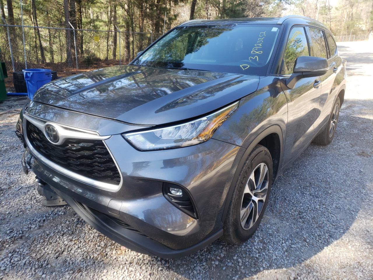 Photo 2 from auction – 2020 TOYOTA HIGHLANDER with VIN 5TDGZRAH1LS030400