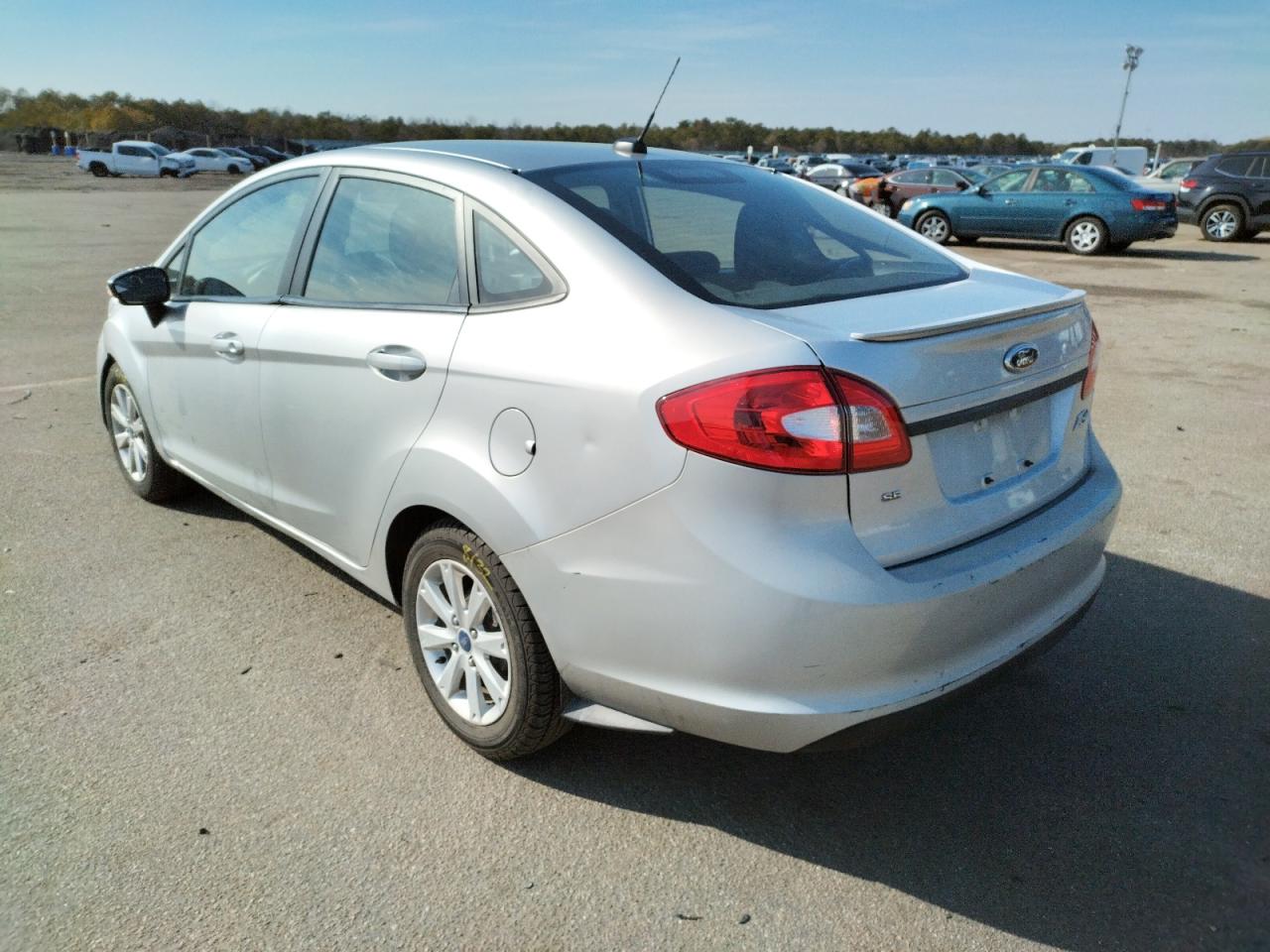 Photo 3 from auction – 2013 FORD FIESTA SE with VIN 3FADP4BJ5DM217854