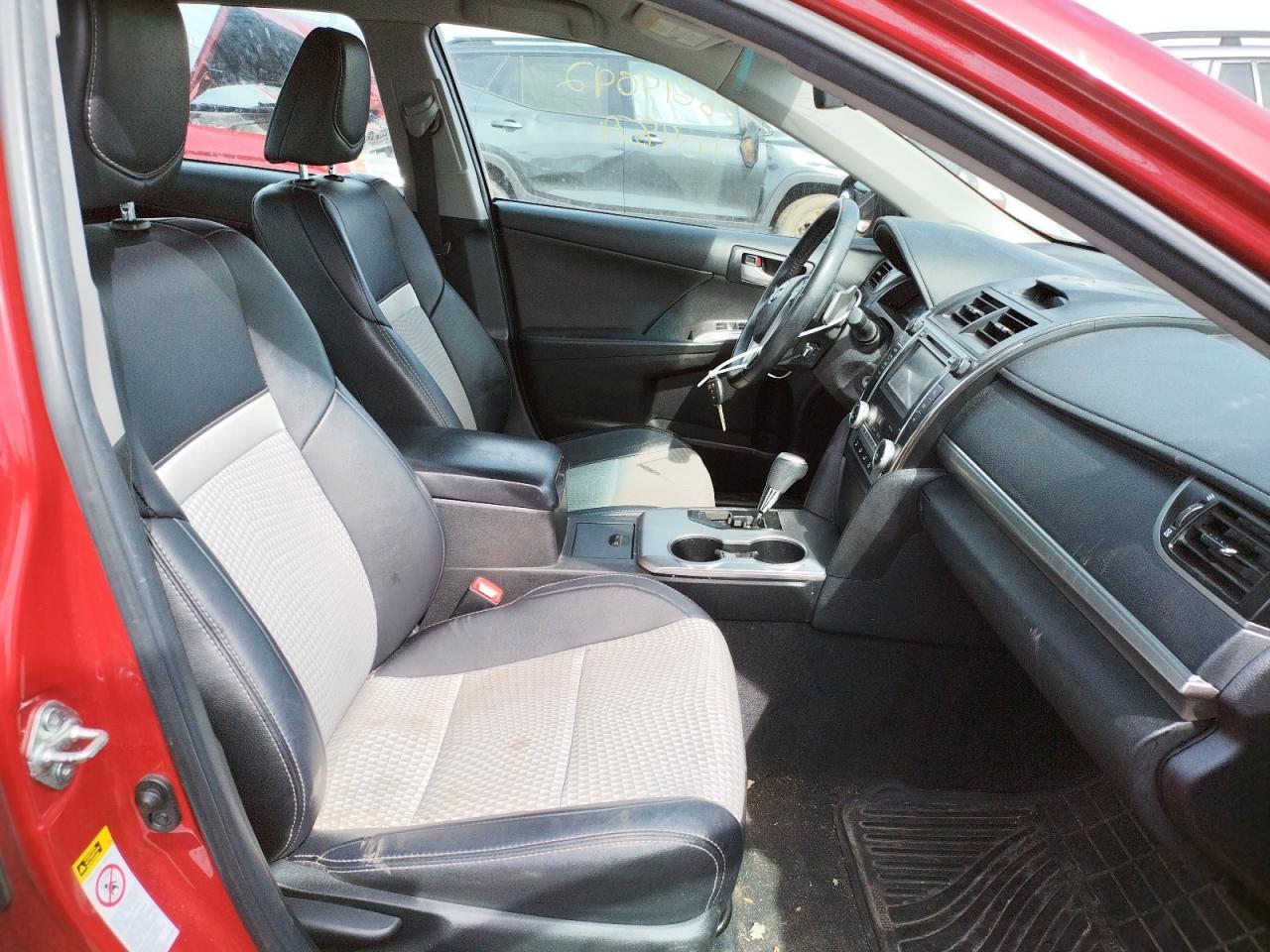 Photo 5 from auction – 2014 TOYOTA CAMRY L with VIN 4T1BF1FK2EU769911