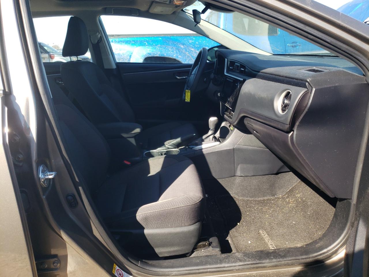 Photo 5 from auction – 2017 TOYOTA COROLLA L with VIN 2T1BURHE2HC877544