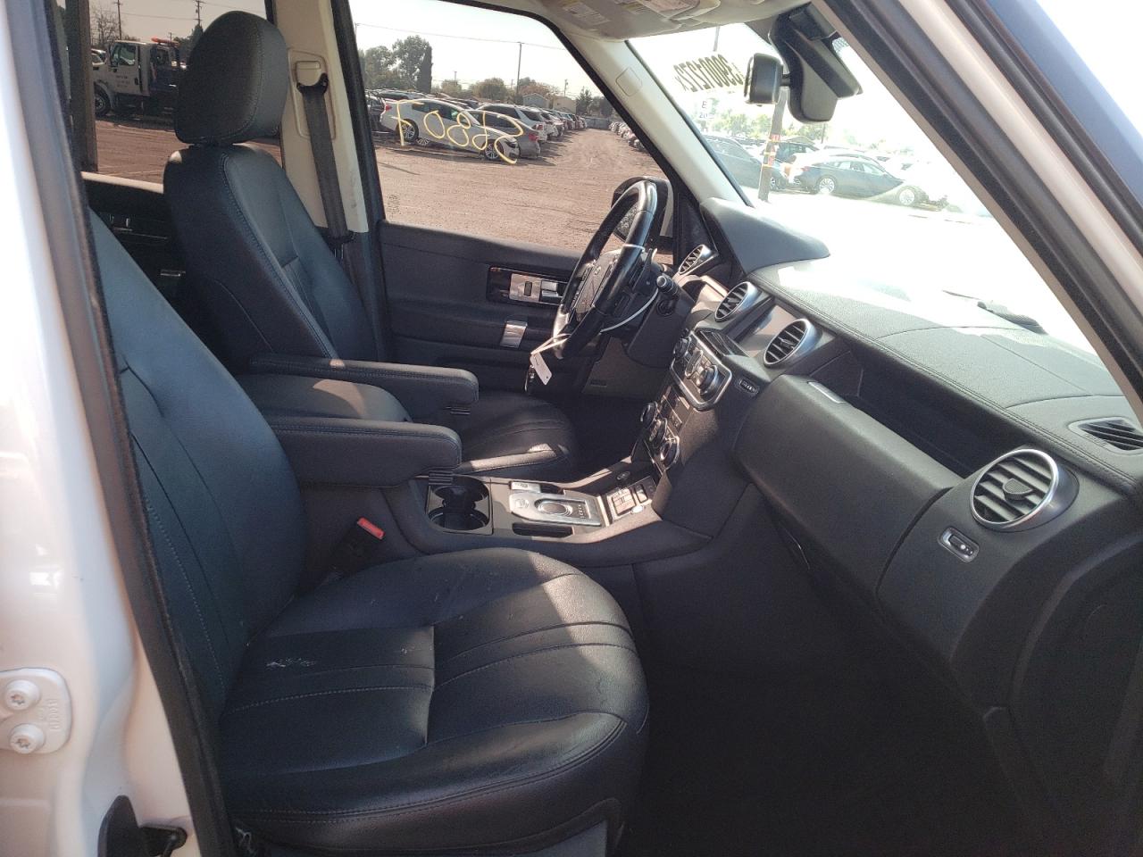 Photo 5 from auction – 2016 LAND ROVER LR4 HSE with VIN SALAG2V67GA839813