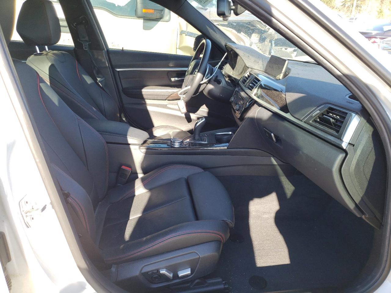 Photo 5 from auction – 2016 BMW 328 I SULE with VIN WBA8E9G57GNT84895