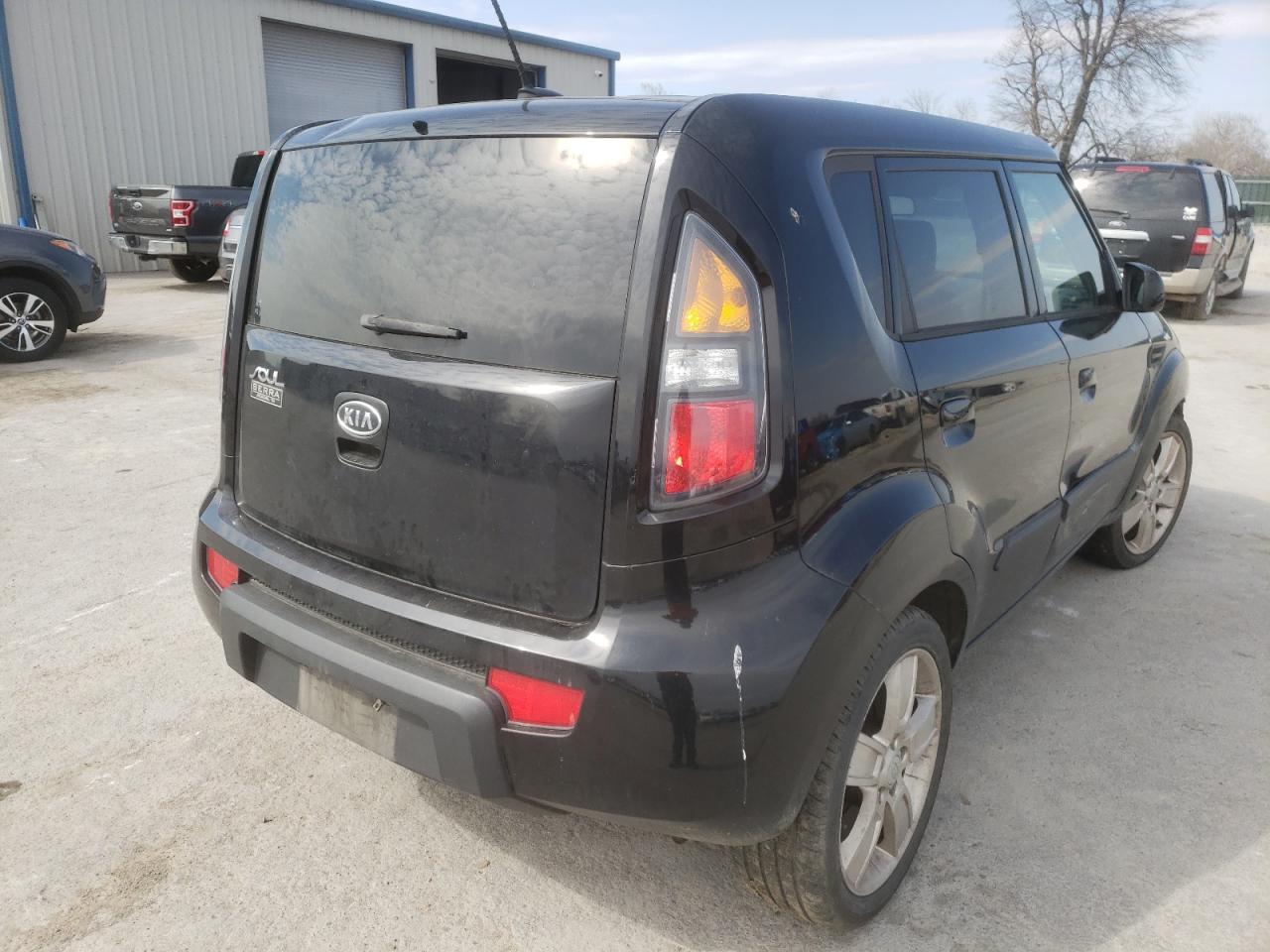 Photo 4 from auction – 2010 KIA SOUL with VIN KNDJT2A25A7054992