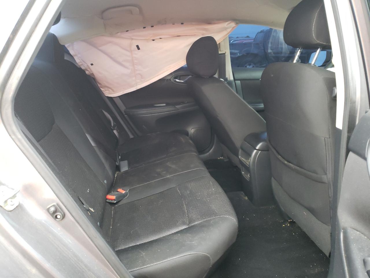 Photo 6 from auction – 2019 NISSAN SENTRA S with VIN 3N1AB7AP1KY246053