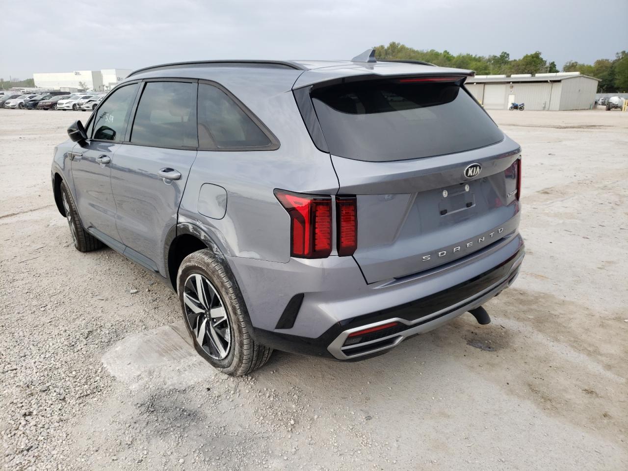 Photo 3 from auction – 2021 KIA SORENTO EX with VIN 5XYRH4LF7MG033200