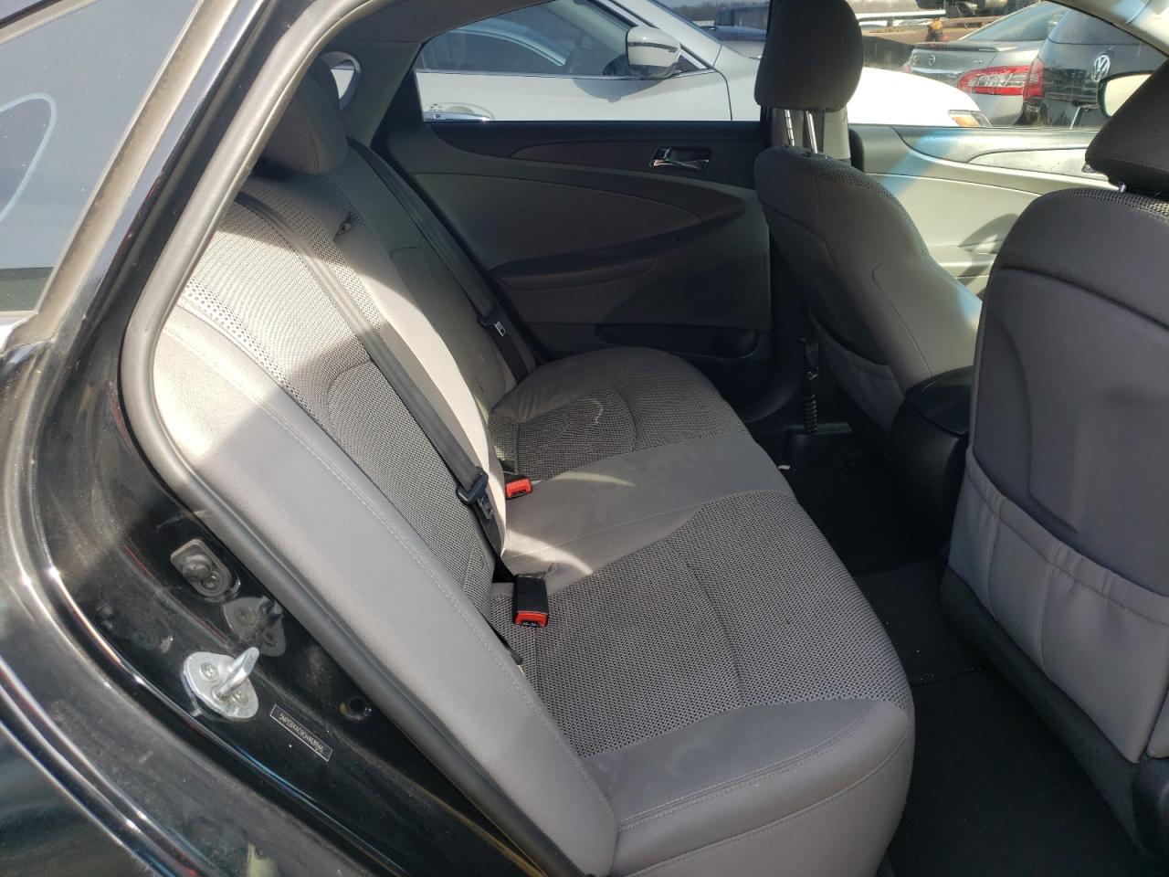 Photo 6 from auction – 2012 HYUNDAI SONATA GLS with VIN 5NPEB4AC9CH468946