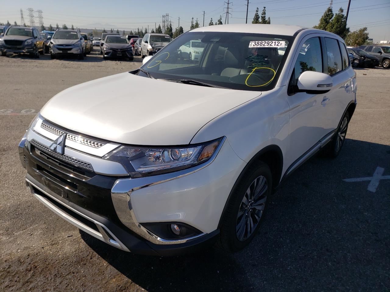 Photo 2 from auction – 2020 MITSUBISHI OUTLANDER with VIN JA4AD3A30LZ046490