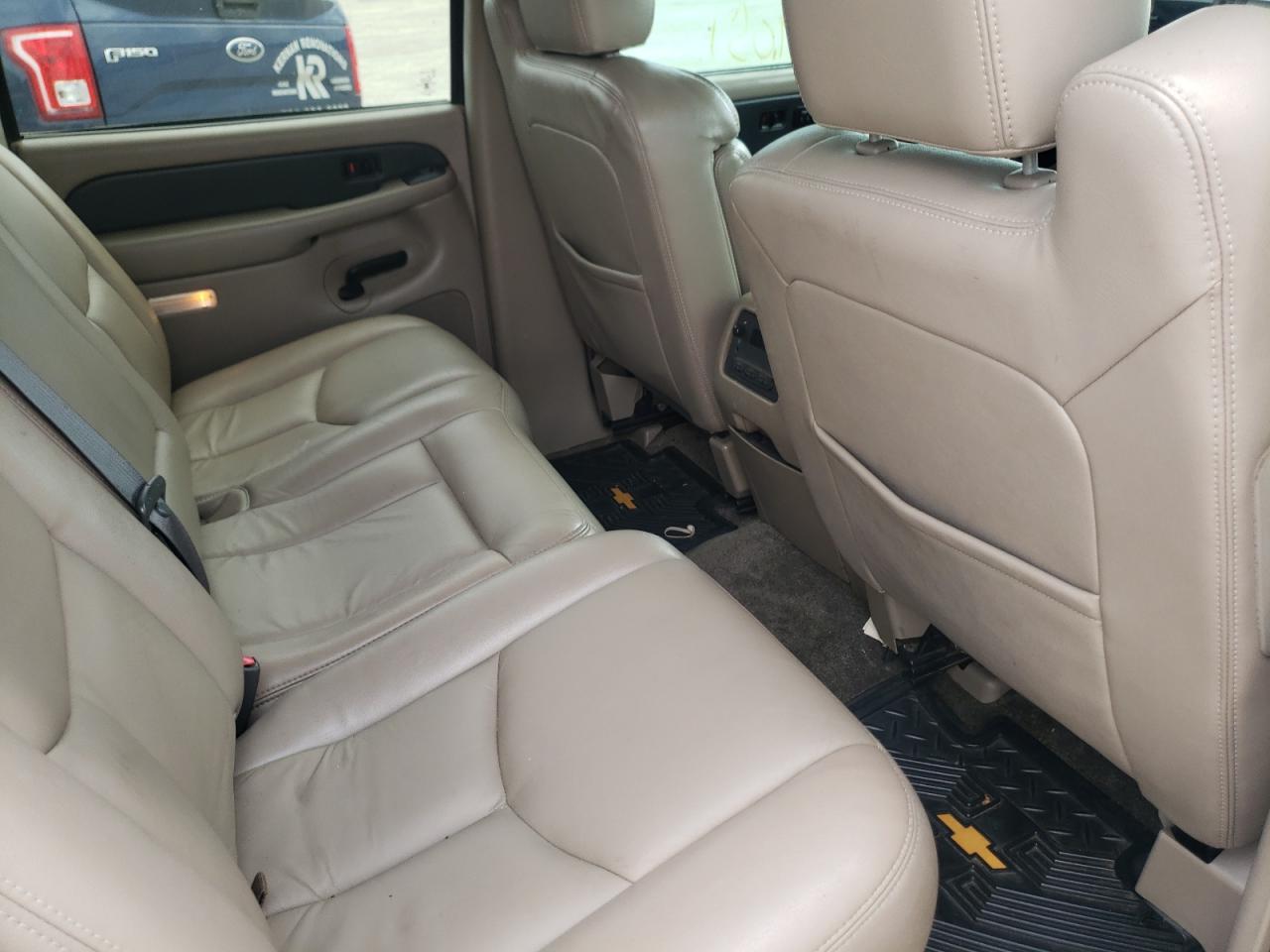 Photo 6 from auction – 2003 CHEVROLET AVALANCHE with VIN 3GNEC13T93G295924