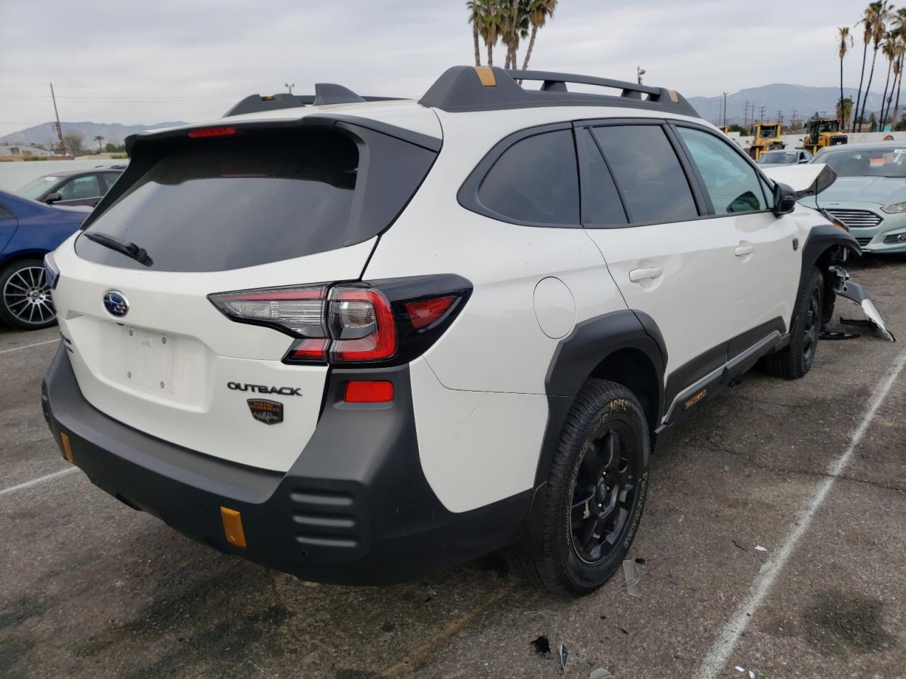 Photo 4 from auction – 2022 SUBARU OUTBACK WI with VIN 4S4BTGUD3N3112069