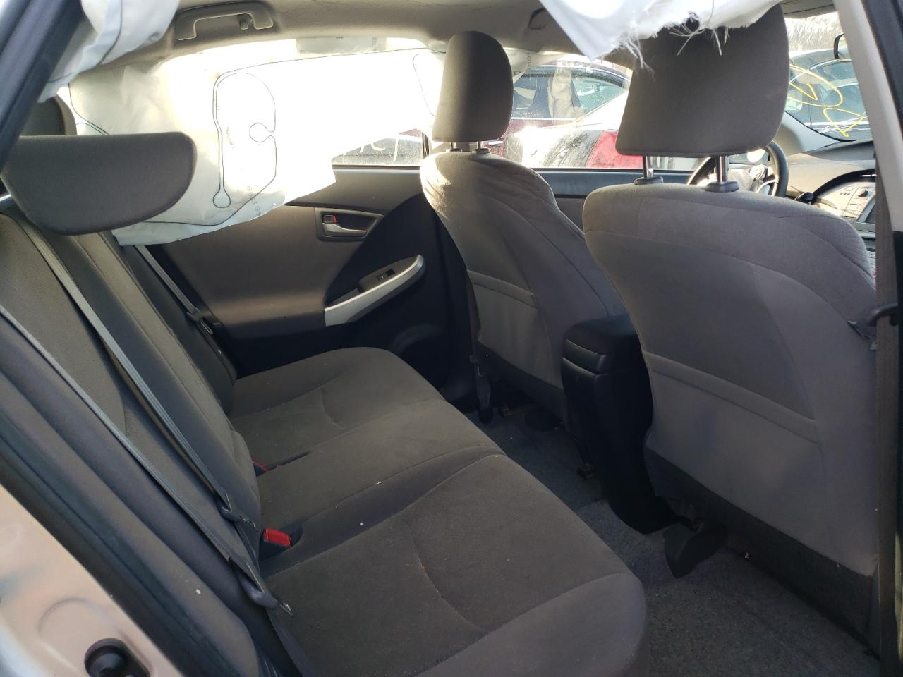 Photo 6 from auction – 2014 TOYOTA PRIUS with VIN JTDKN3DU5E1764517